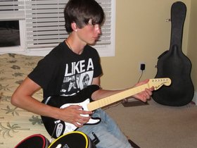 Guitar_Hero.jpg